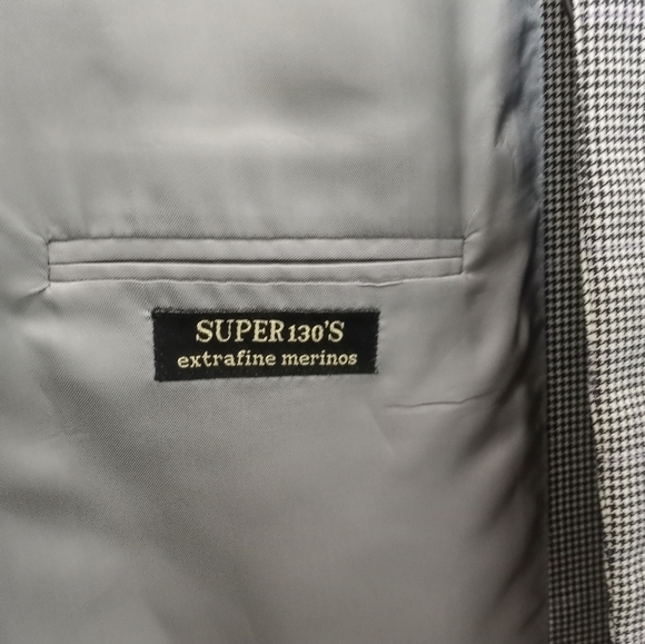 Corneliani Italian Wool Blazer 44R | Tailored Classic Sartorial - Picture 11 of 16